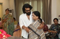 Ram Charan Pays Homage to Allu Kanakaratnam